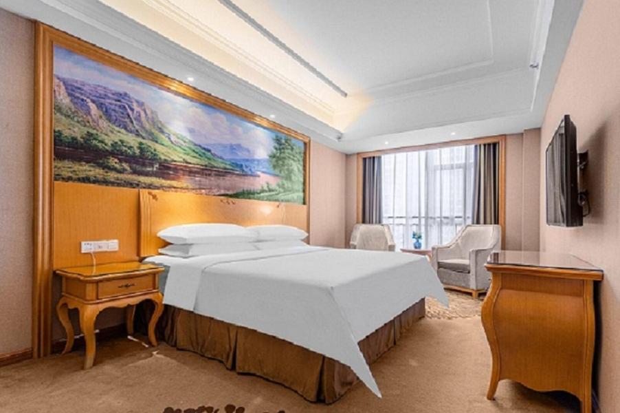 Vienna Hotel Foshan Airport Kültér fotó