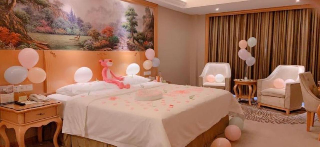 Vienna Hotel Foshan Airport Kültér fotó